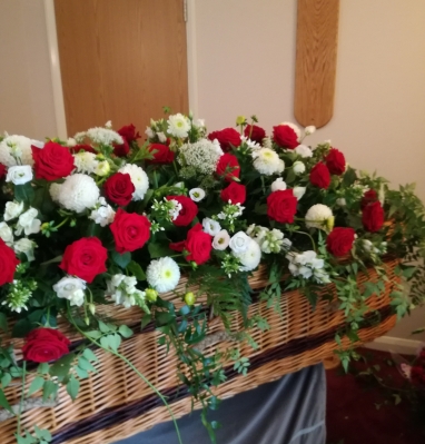 Red & White Coffin Spray